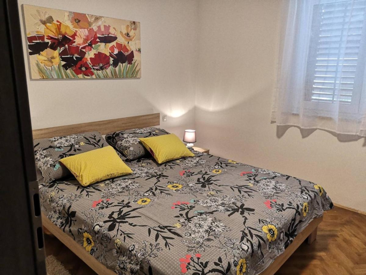 Eugenia Apartman Póla Kültér fotó