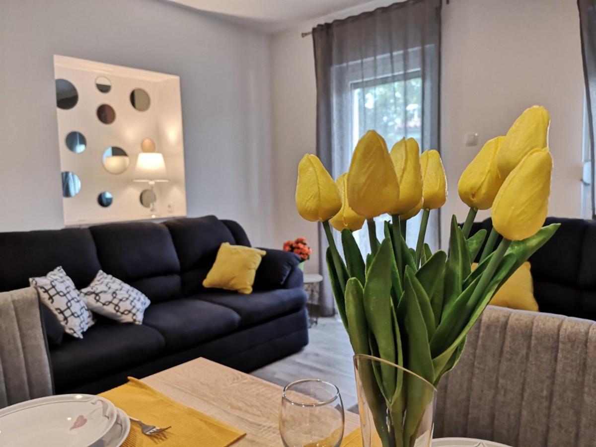 Eugenia Apartman Póla Kültér fotó