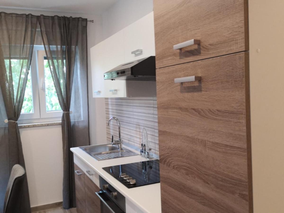 Eugenia Apartman Póla Kültér fotó